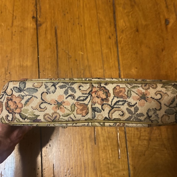 Vintage1950’s JR Miami Victorian clutch purse with gold chain - Picture 3 of 4